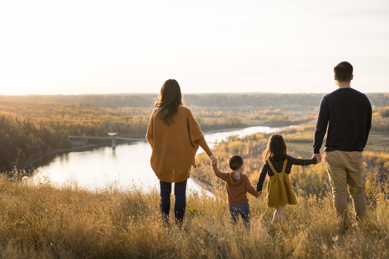 Edmonton outdoor Fall family photos in the River Valley - by Paper Bunny Studios