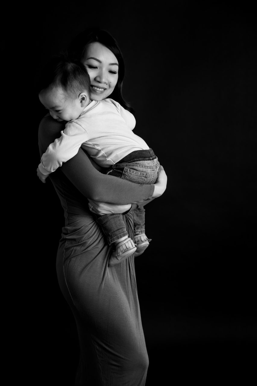 Elegant black & white family photography for mother's day gift