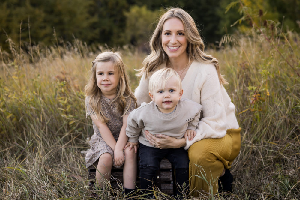 Edmonton Fall family photos - Mom & kids by Paper Bunny Studios
