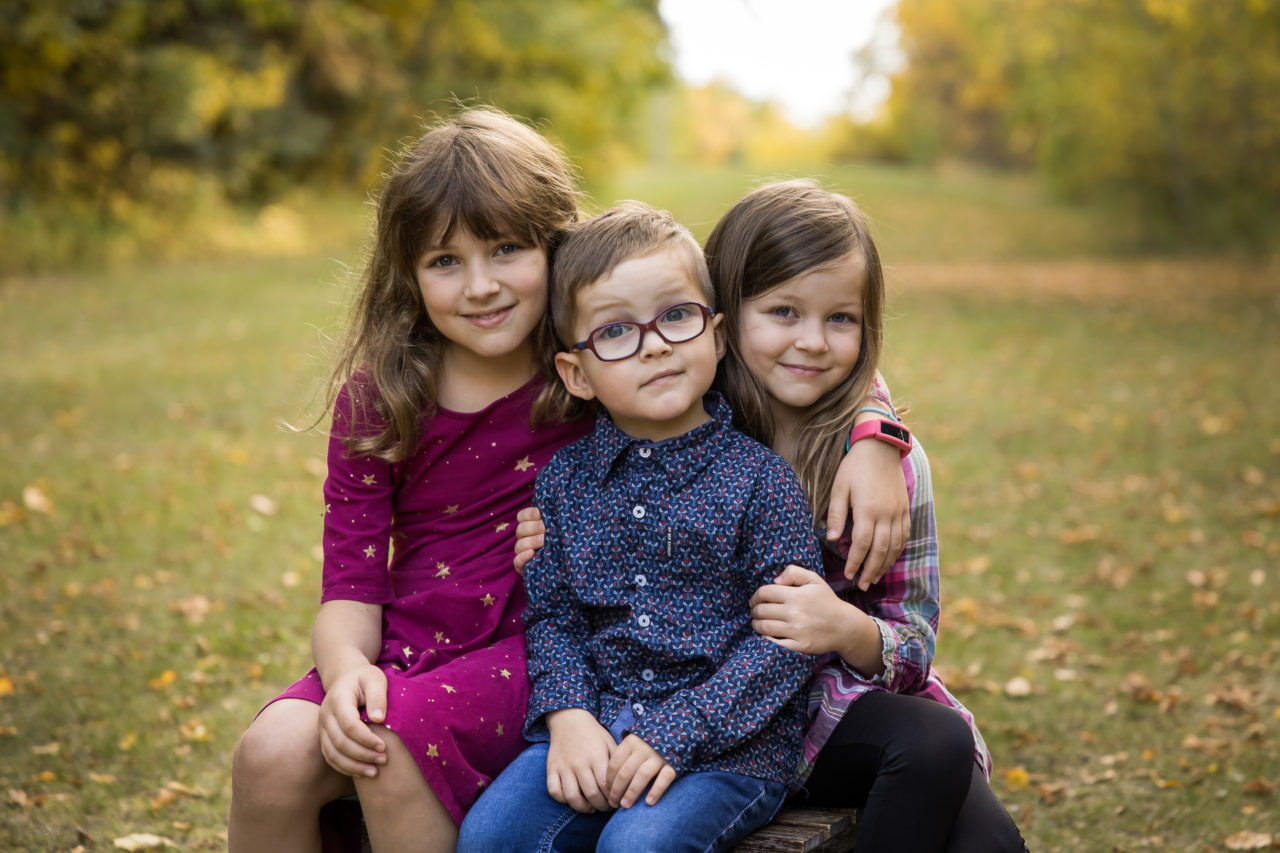 Outdoor children's portraits in Edmonton by Paper bunny Studios