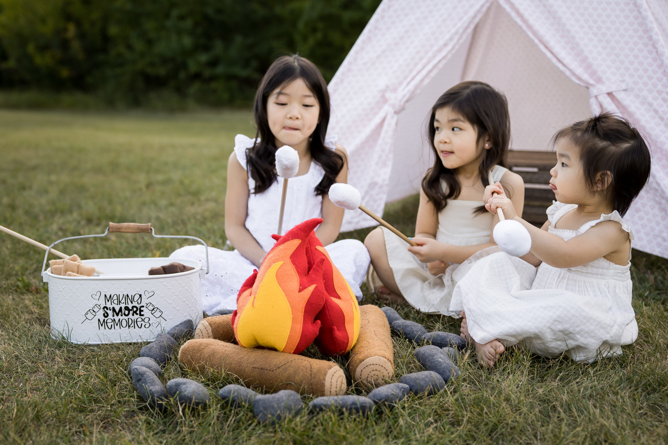 Edmonton outdoor family portraits with campfire props by Paper Bunny Studios