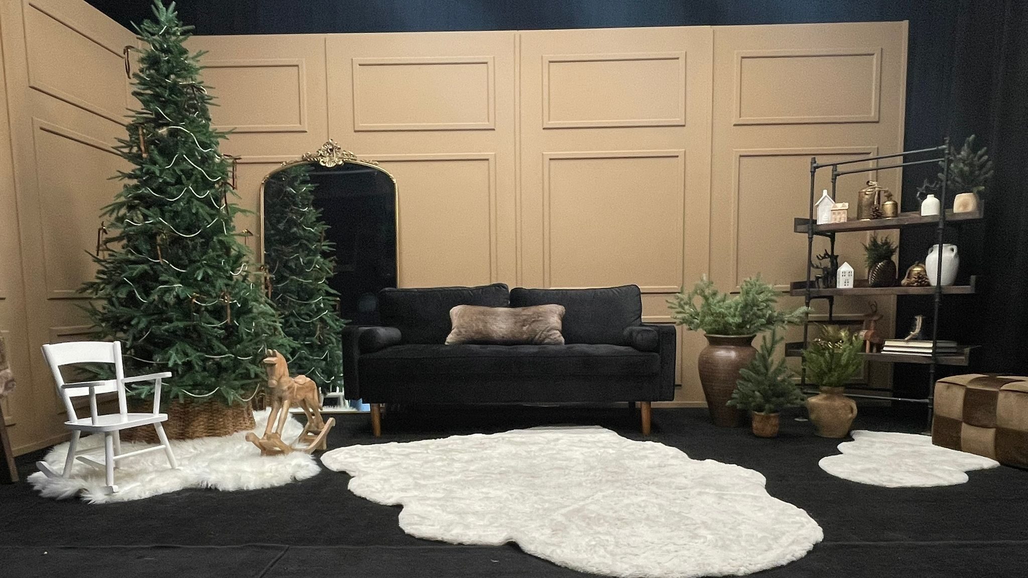 Christmas Minis backdrop 2025